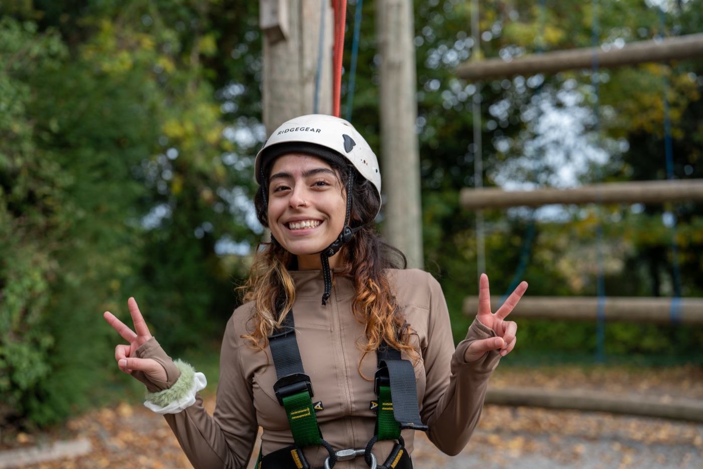 Outdoor group challenge activities